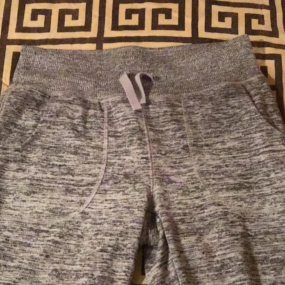 Cropped sweatpants by xersion